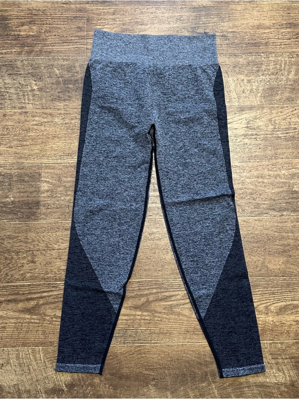 VS PINK SEAMLESS FIGURE ENHANCING LEGGINGS